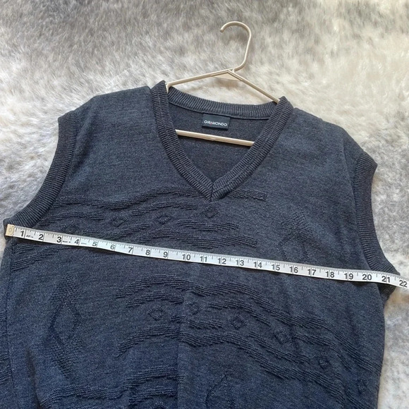 🔥4/$20 Sweater  Vest - Picture 3 of 8